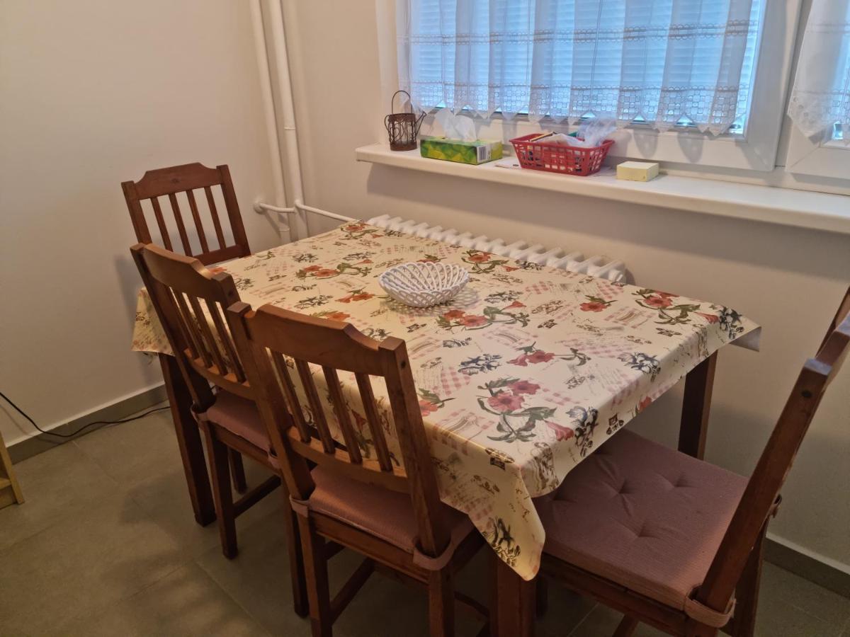 Apartment Nh12 Bratislava Ngoại thất bức ảnh